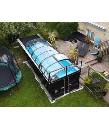 Un contenedor marítimo...